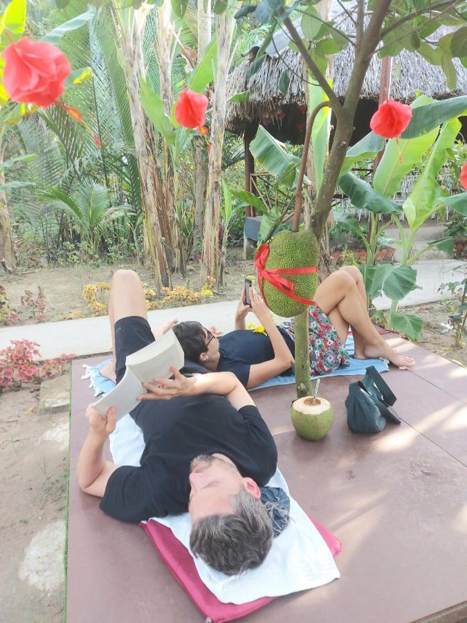 Homestay Nam Ham Luong Ben Tre Bagian luar foto
