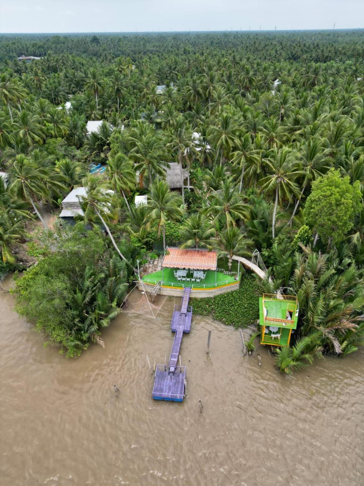 Homestay Nam Ham Luong Ben Tre Bagian luar foto